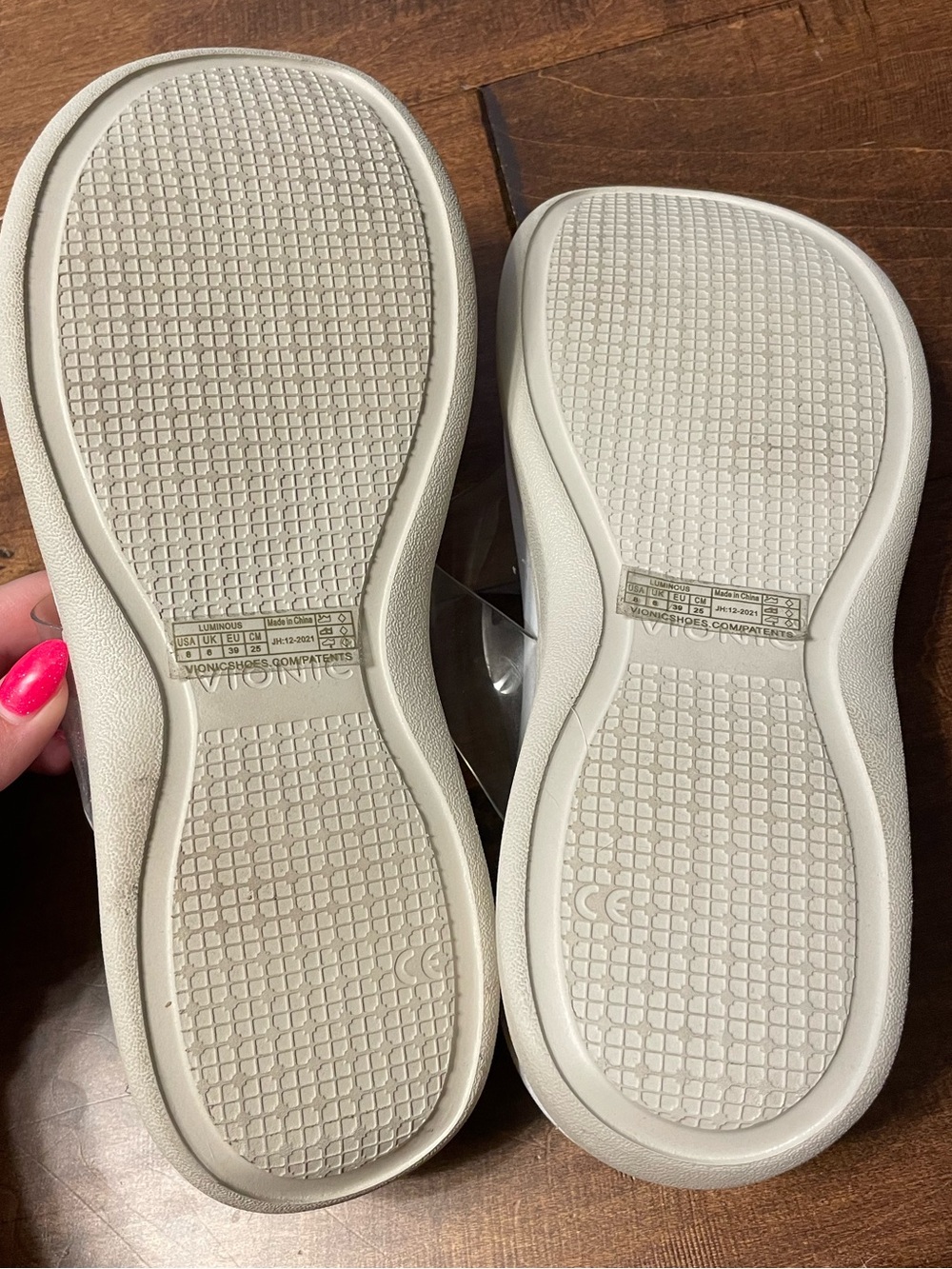 VIONIC Luminous white clear thong platform slip on sandals Size 8 - Picture 3 of 4